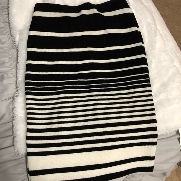 Bar III striped pencil skirt - Picture 1 of 1